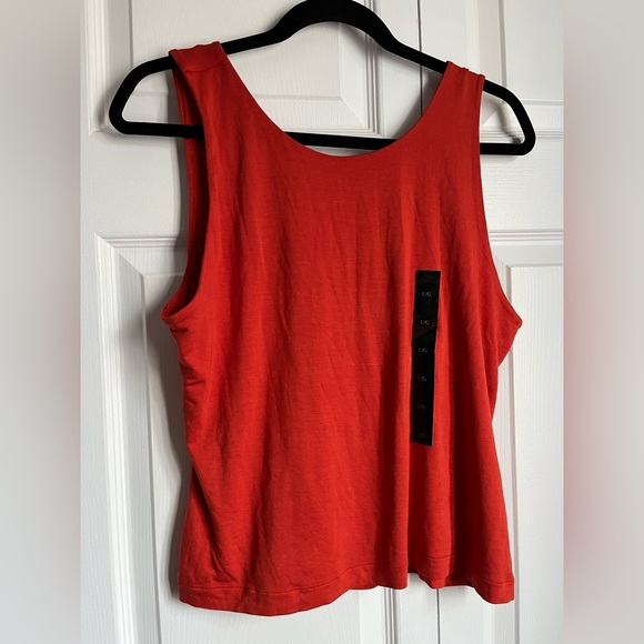Banana Republic Twist-back tank top - Picture 1 of 4